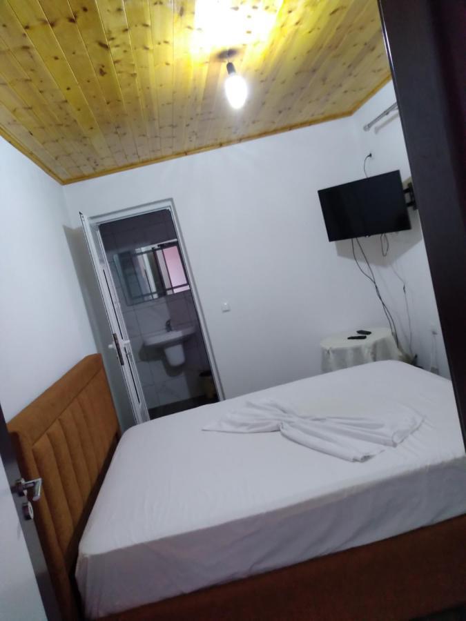 Condo Rooms Sarandë エクステリア 写真